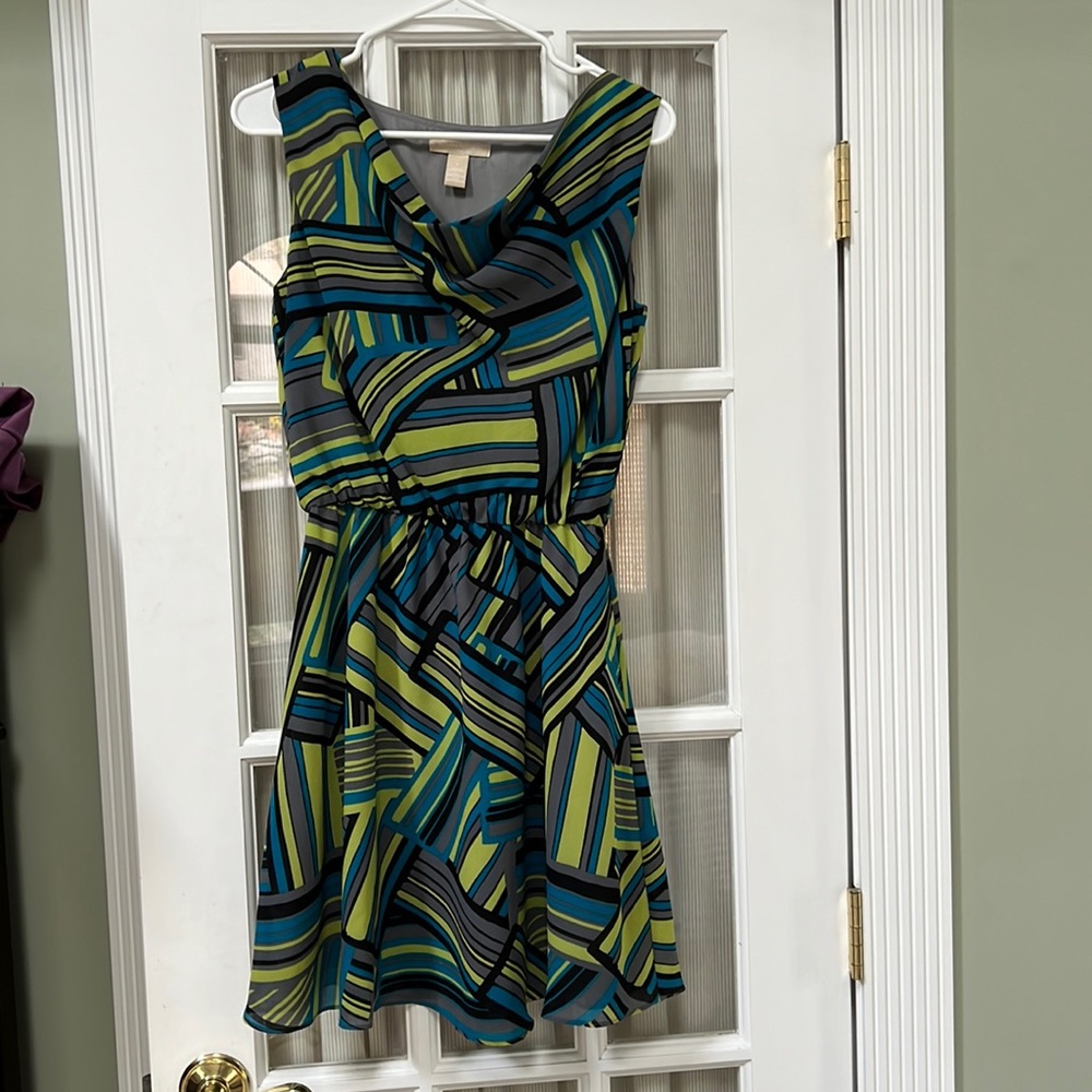 Women’s Banana Republic Dress. Size 2. Excellent condition.